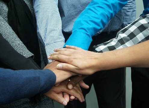 What are the 5 Biggest Advantages to Coworking? teamwork 383939 640